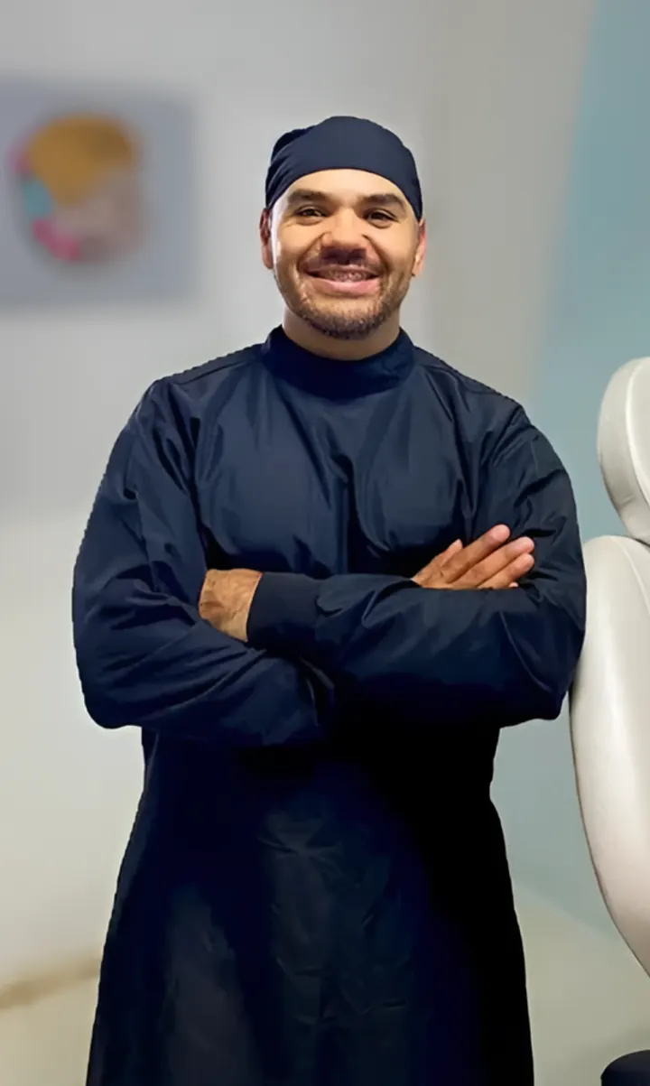 Dr. Arad Quintanilla, especialista en cirugía maxilofacial de Ortho Dental