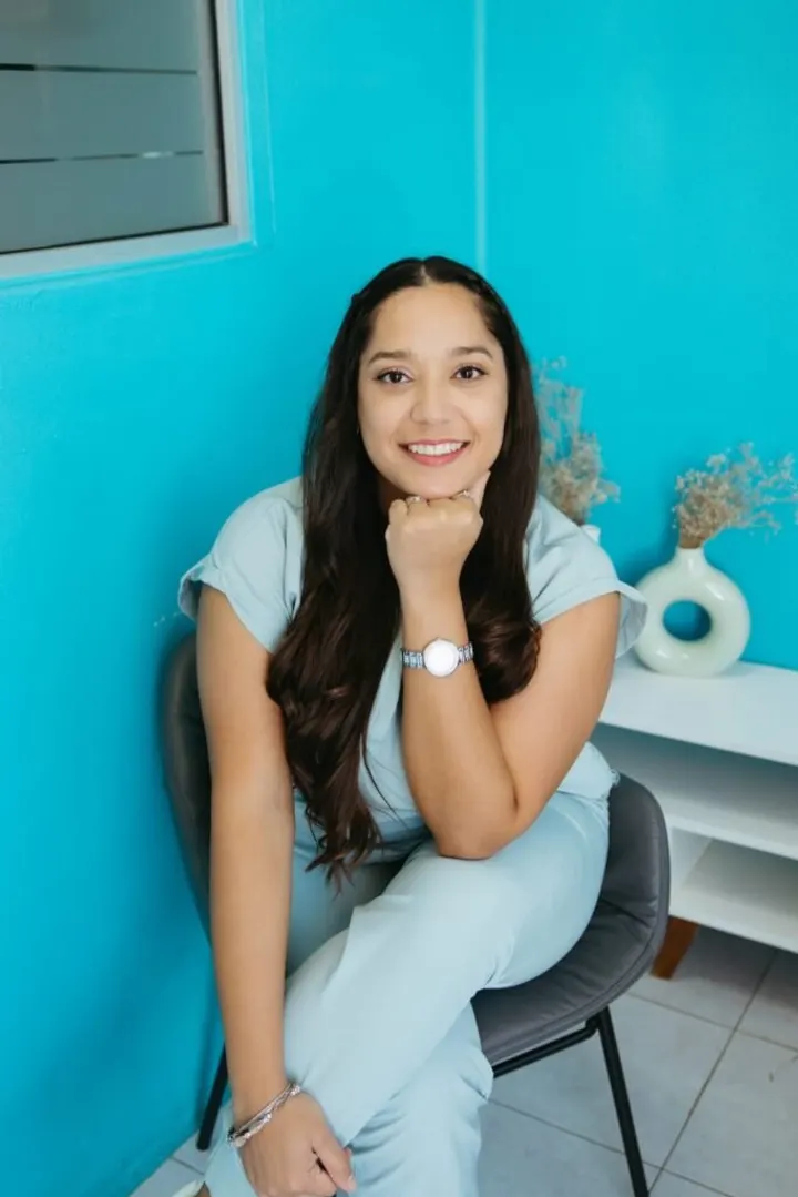 Dra. Valeria Castillo, odontología integral en Ortho Dental